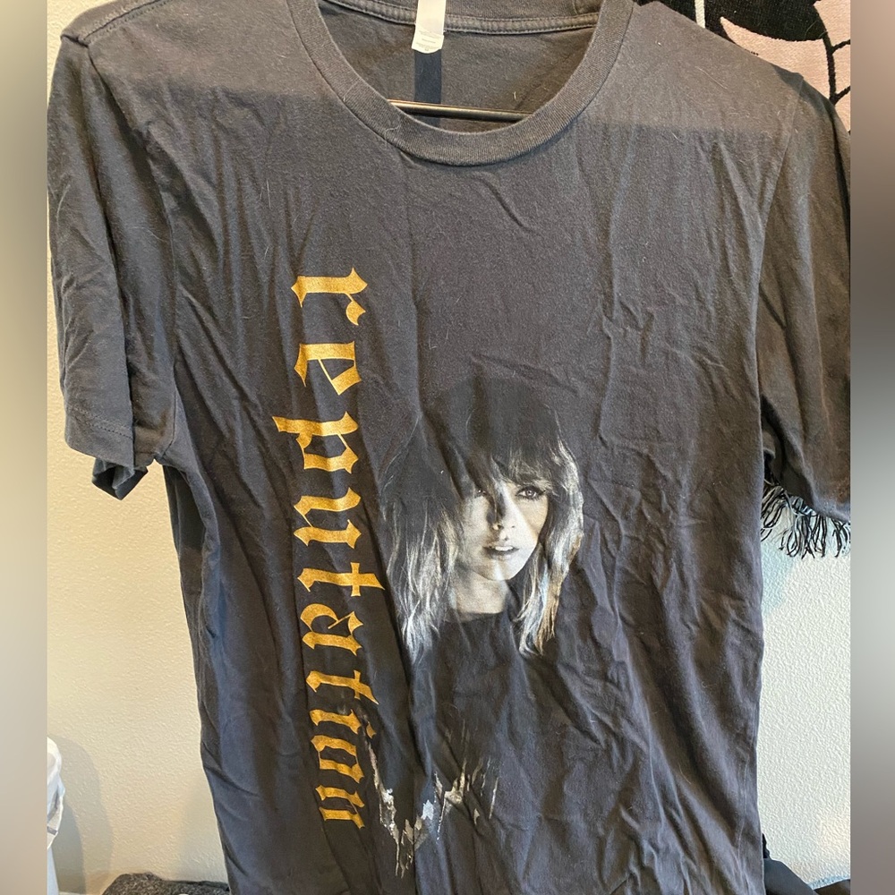 Taylor Swift Reputation Tour T-Shirt - from 2017 tour, original merch